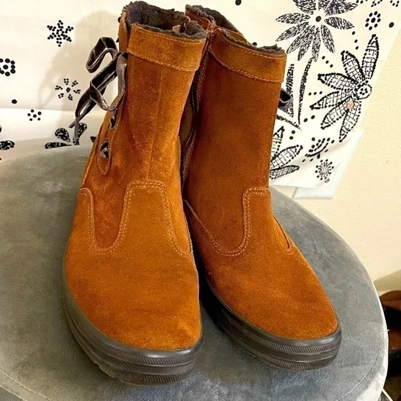 Keds leather suede lace up booties - Picture 2 of 14